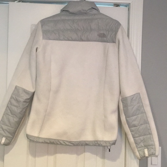 North Face Fleece Jacket - Picture 3 of 4